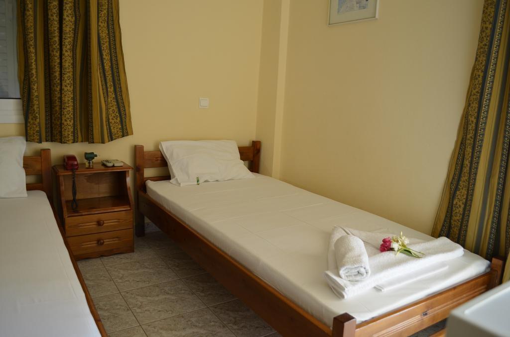 Hotel Loula Rooms And Apartments Камена-Вурла Екстер'єр фото