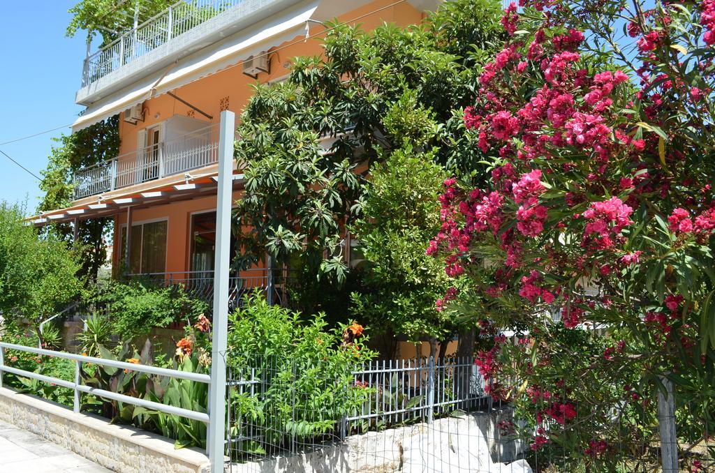 Hotel Loula Rooms And Apartments Камена-Вурла Екстер'єр фото